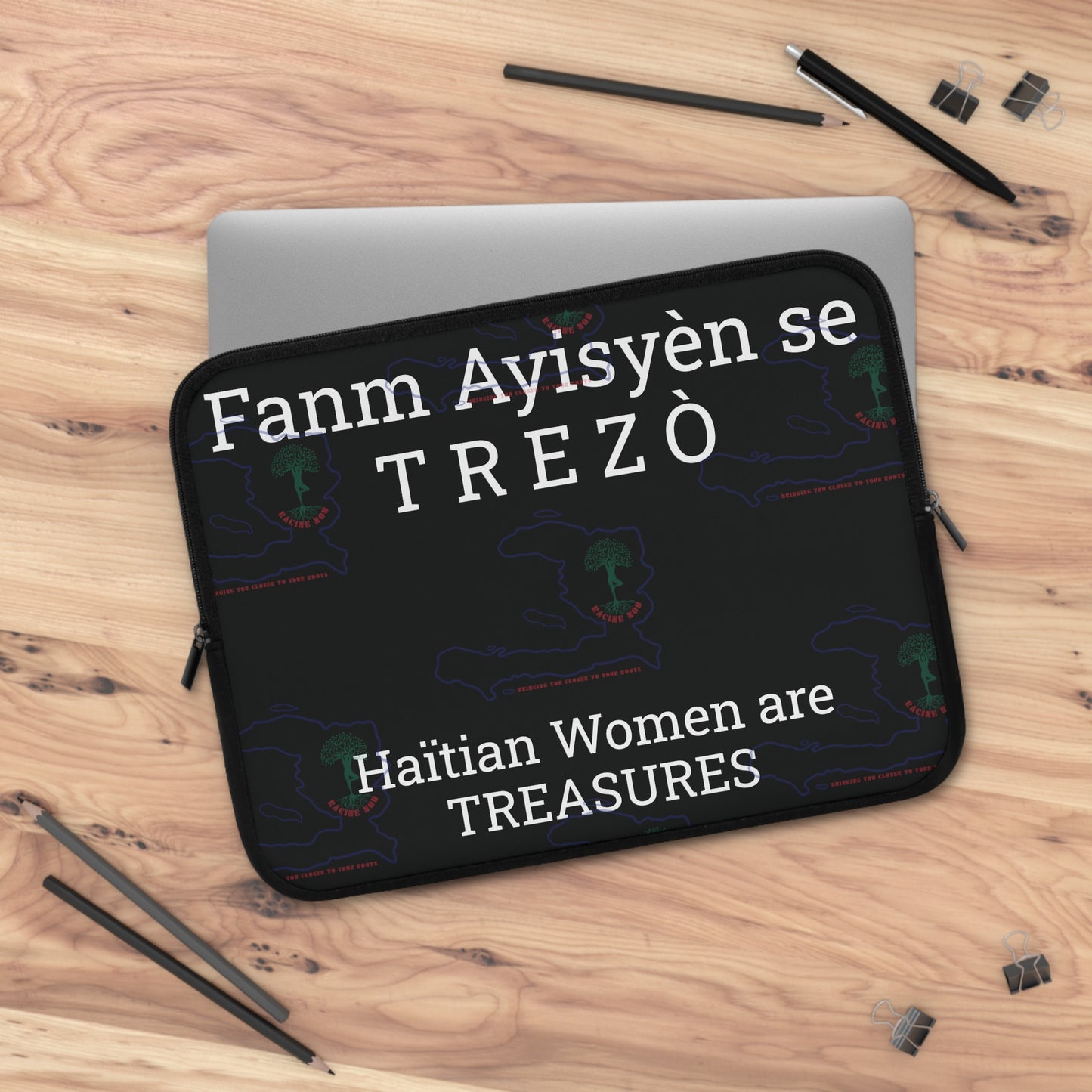 Fanm Ayisyèn se TREZÒ Laptop Sleeve