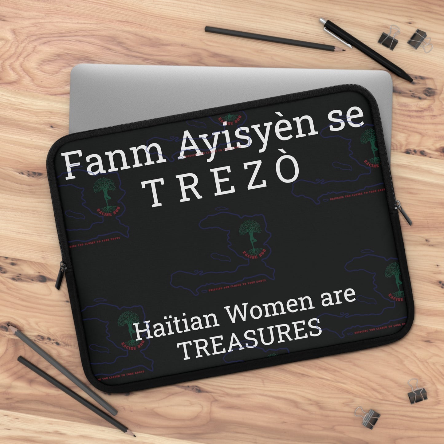 Fanm Ayisyèn se TREZÒ Laptop Sleeve